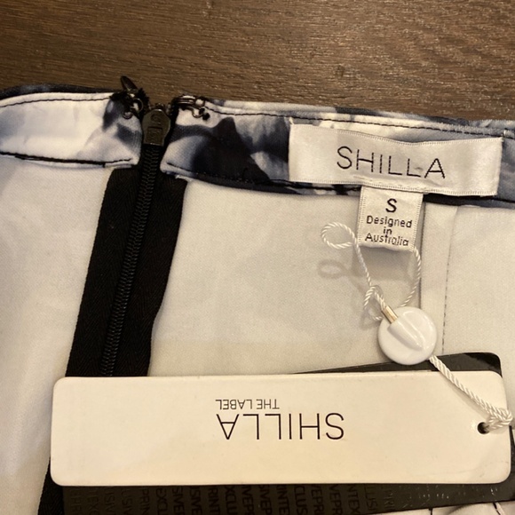 New SHILLA ROSE PRINT PENCIL SKIRT BLACK & WHITE SZ S - Picture 8 of 10